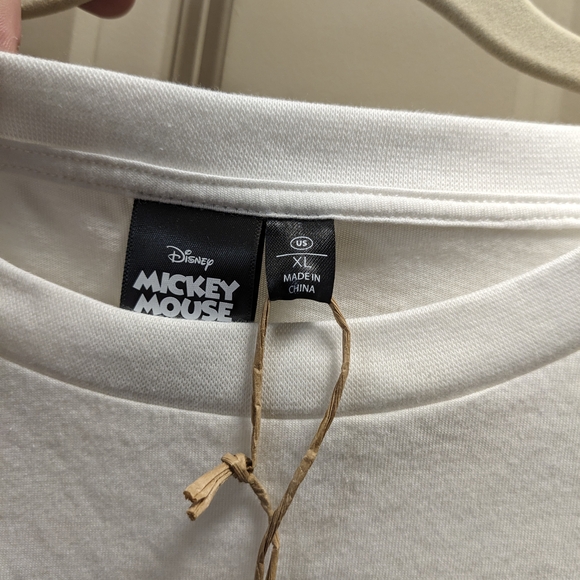 Disney Mickey Mouse Embroidered Relaxed Fit T-shirt Size XL & Pluto Mini Plush - Picture 4 of 15